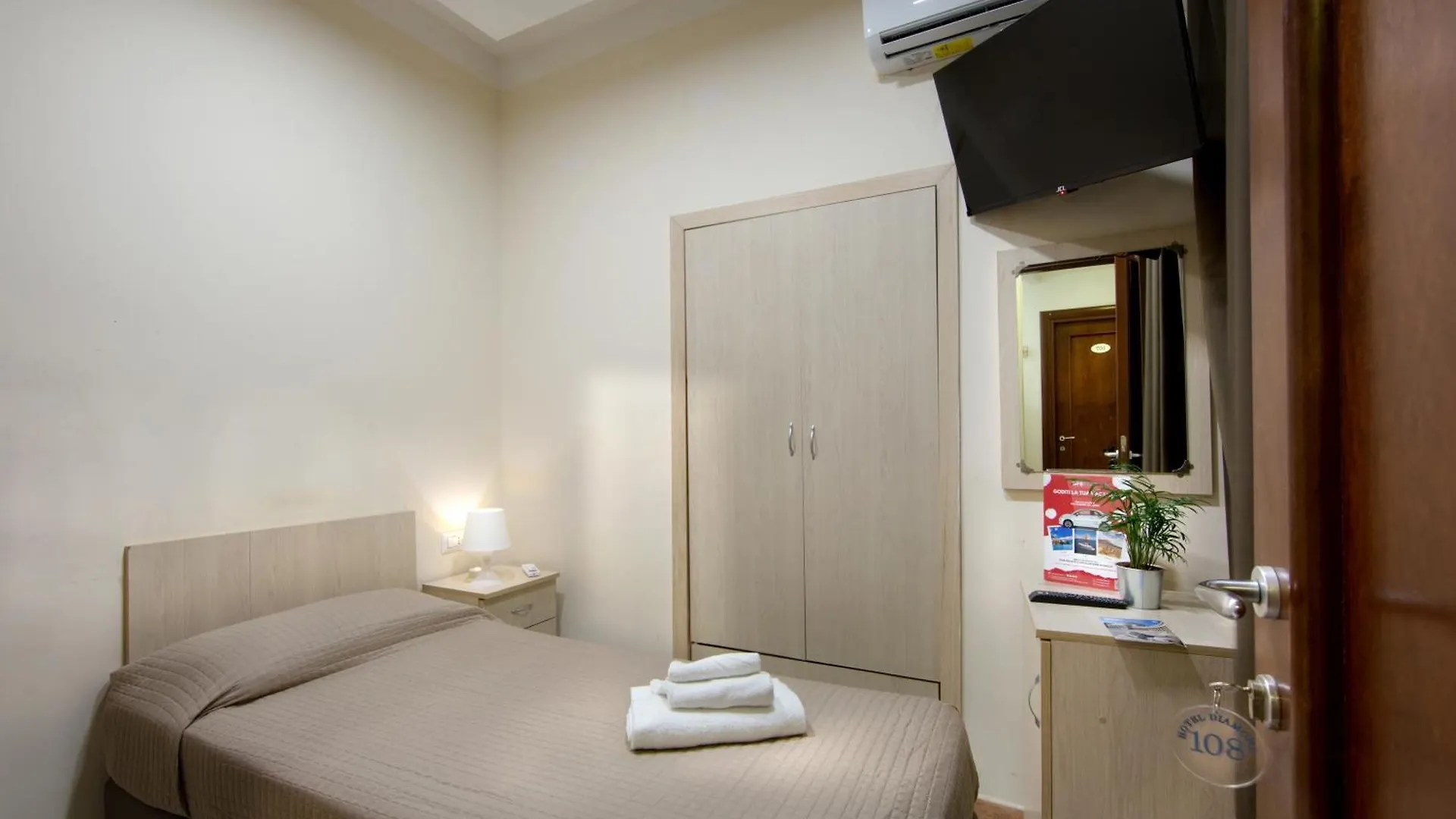 Hotel Diamond Napels 3*,